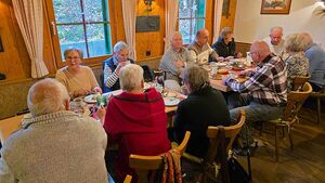 Vorweihnachtliche Feier im Wanderheim